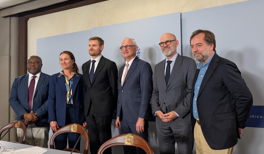 The Svalbard Global Seed Vault partners and the International Plant Treaty announce at a Princess of Asturias Awards press conference that the prize money will help safeguard vulnerable seed collections – safeguarding crop diversity for future generations. Photo: Cody Gildart/Crop Trust